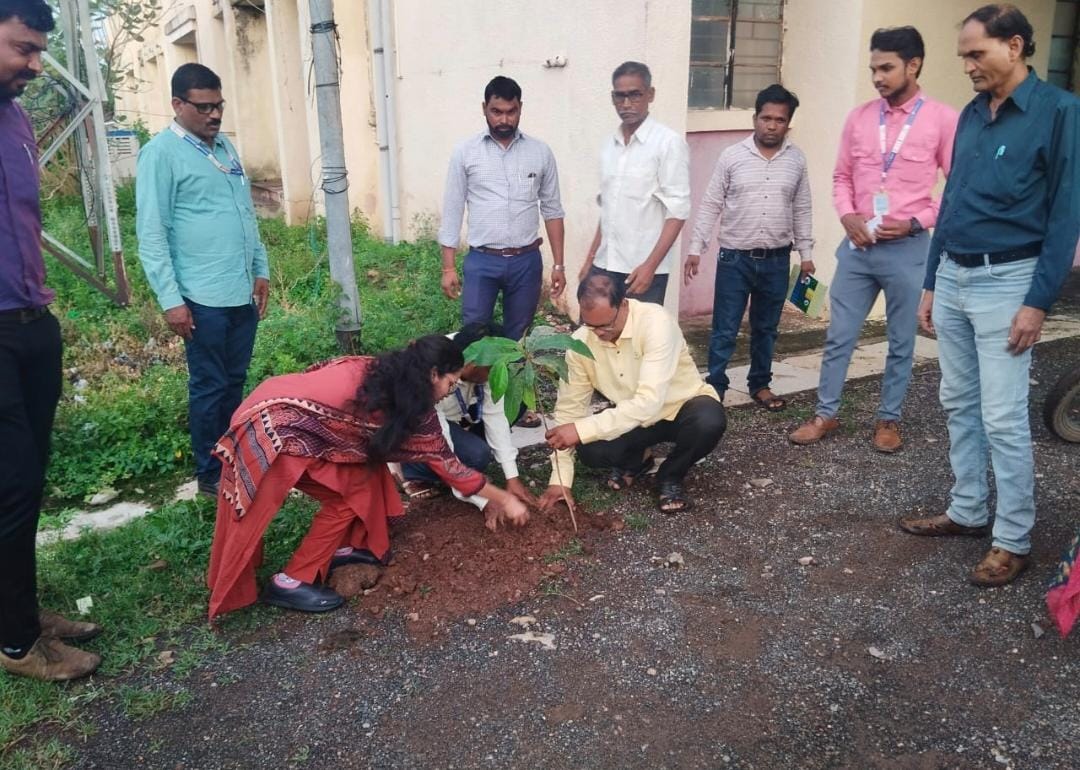 कोरपना येथे तहसीलदार पल्लवी आखरे यांच्या उपस्थित ०१आॉगस्ट पासून महसूल सप्ताहाला सुरुवात.