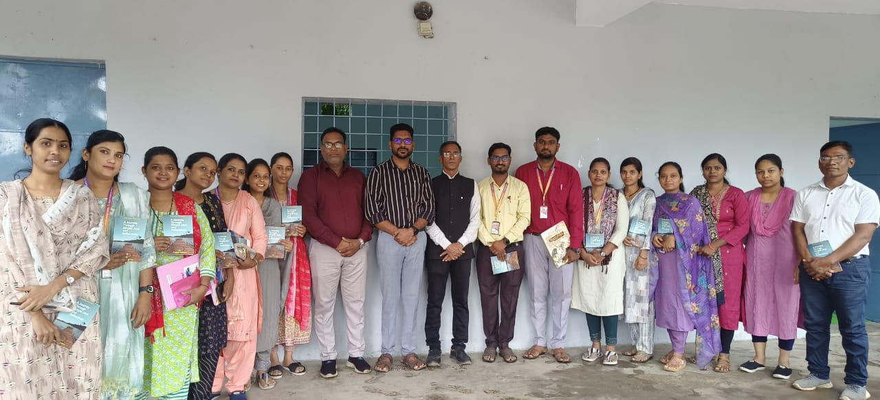 शिक्षकांनी अध्यापनात आधुनिक तंत्रज्ञानाचा वापर करण्याची गरज – प्रा. प्रफुल्ल माहुरे