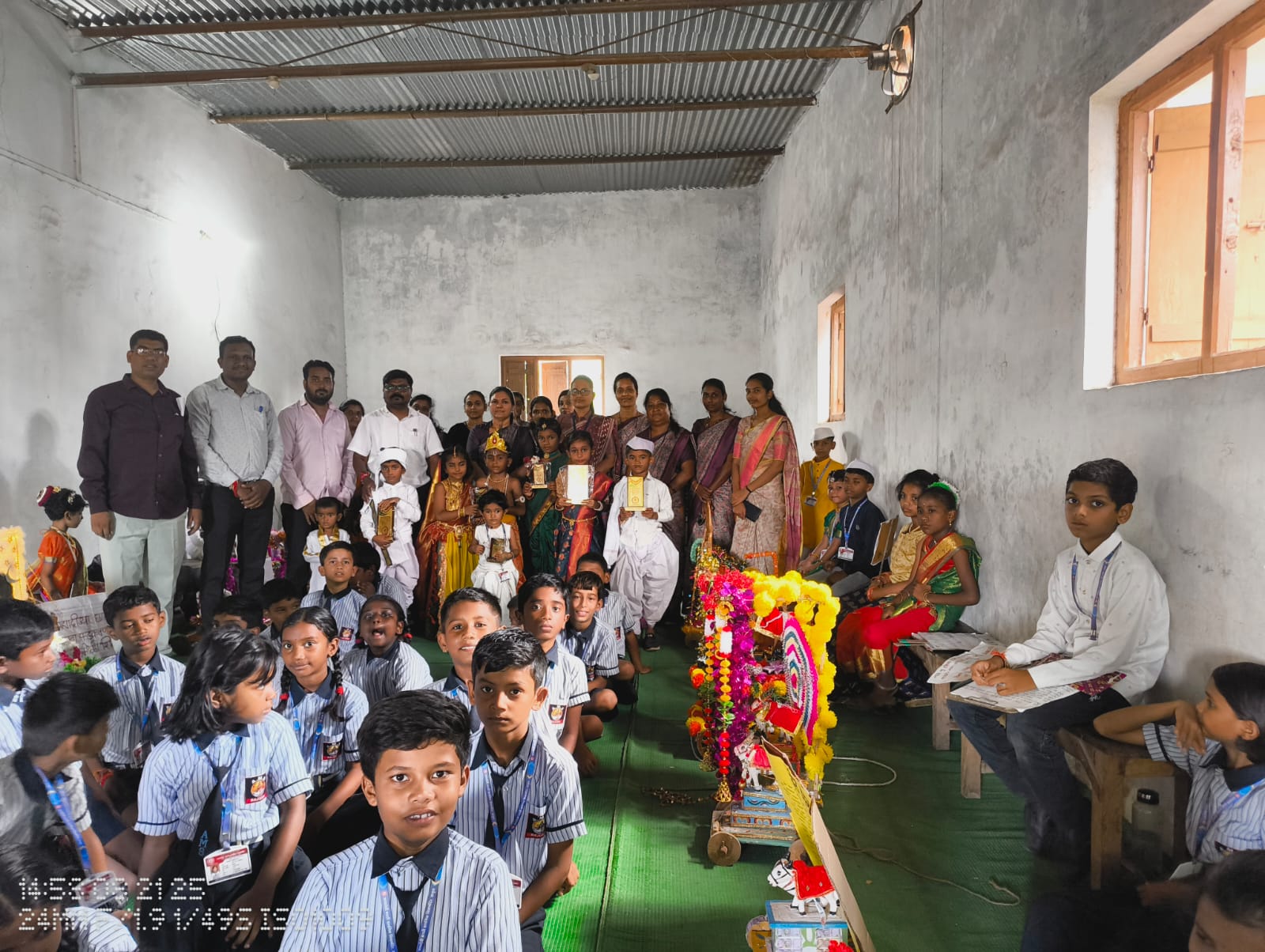 आशादेवी मराठी प्राथमिक विद्यामंदिर येथे तान्हा पोळा निमित्त नंदिबैलं सजावट स्पर्धा संपन्न.