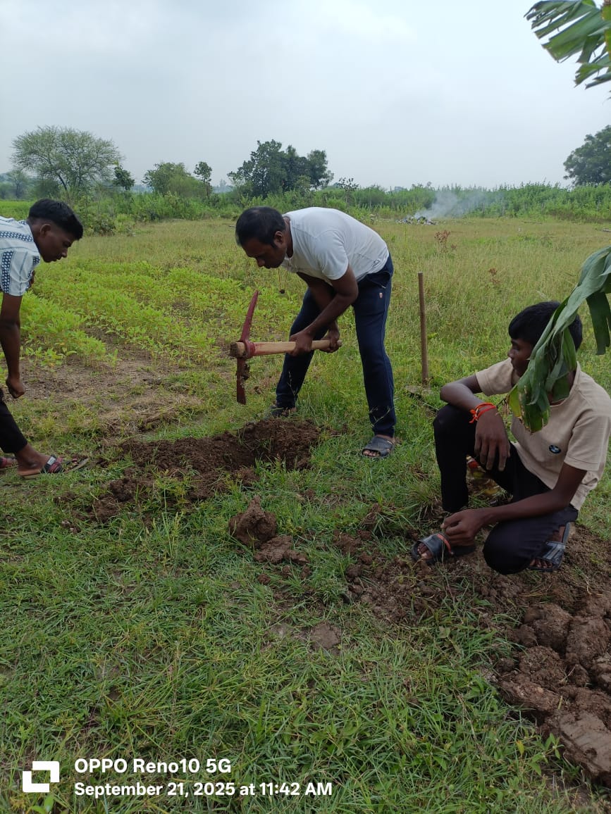 रविवार सेवा आणि संस्काराचा : विज्ञान शिक्षक प्रमोद साळवे यांचा अनोखा उपक्रम”