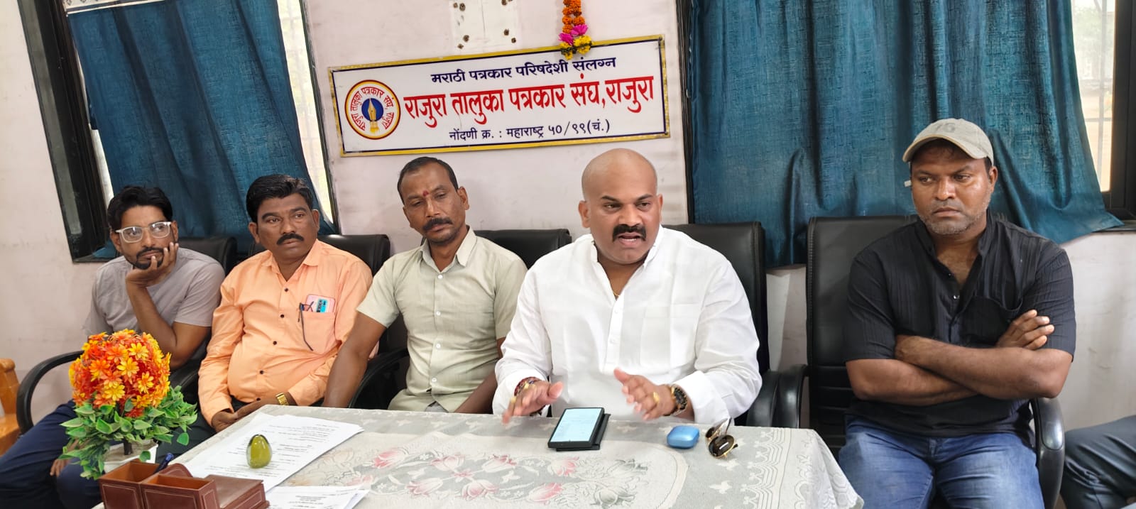 ७ गणेश मंडळांवर दाखल गुन्हे मागे घ्या; अन्यथा उच्च न्यायालयात जाऊ – सुरज ठाकरे