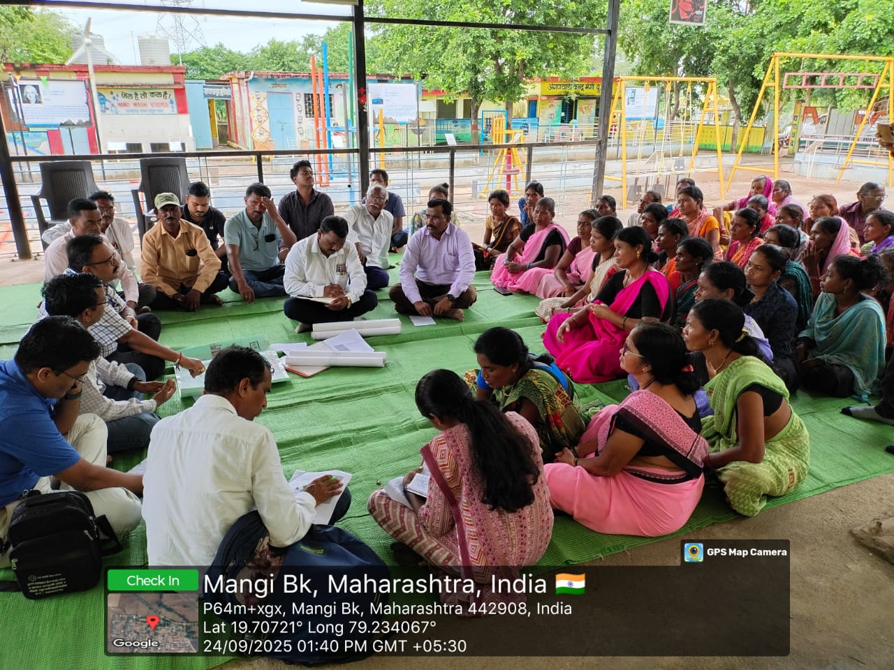 स्मार्ट ग्राम मंगी (बु.) येथे आदी कर्मयोगी अभियानांतर्गत शिवार फेरी, गाव विकास आराखडा व आदी सेवा केंद्राचे उद्घाटन