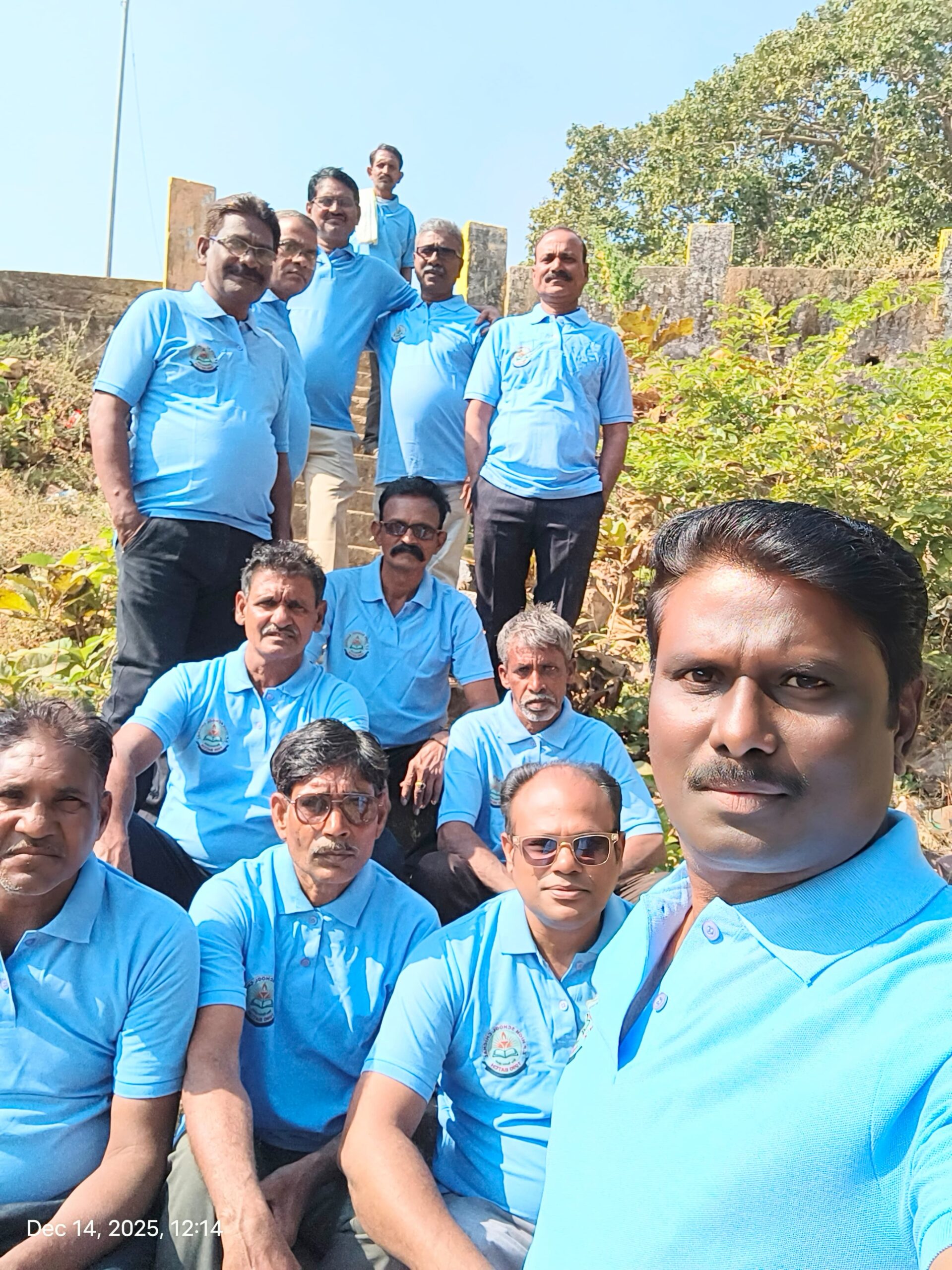 जिल्हा परिषद शाळेच्या विद्यार्थांचा 20 वर्षानंतर&nbsp; स्नेहमिलन सोहळा