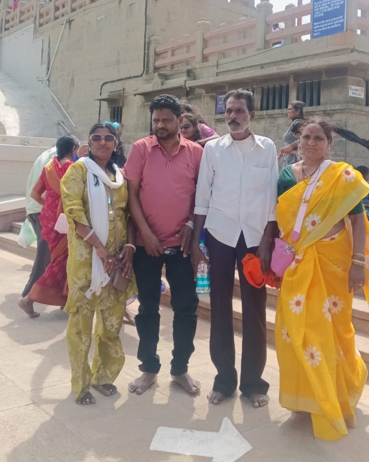 तामिलनाडु राज्यातील अरबी समूद्रातील मध्यभागी असलेले स्वामी विवेकानंद यांचे स्मारक अविस्मरणीय देखावा