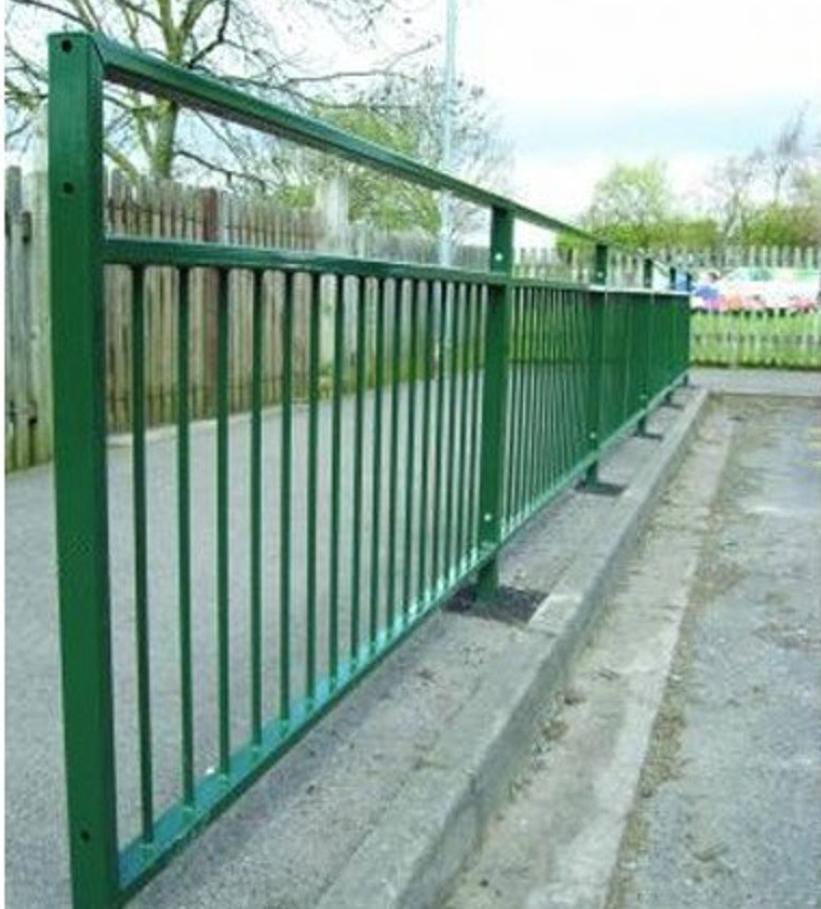 पहेला येथील डिव्हायडर 20 फेब्रुवारीपर्यंत लागणार