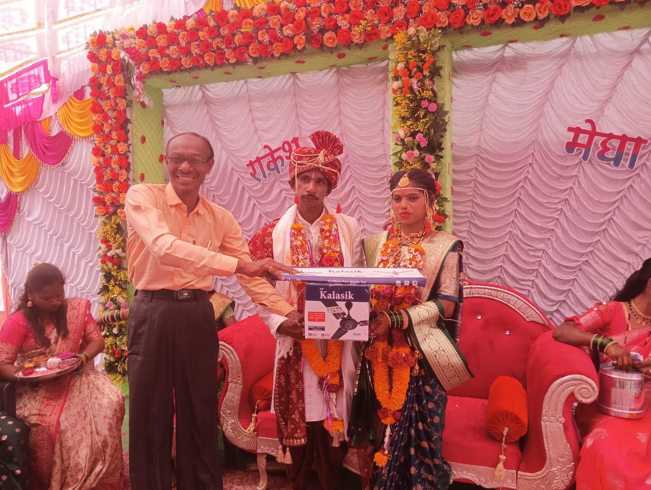 Psf फाउंडेशन जयपुर द्वारा नवविवाहित 19 कन्याओं को दान स्वरूप उपहार दिया गया Psf फाउंडेशन जयपुर द्वारा नवविवाहित 19 कन्याओं को दान स्वरूप उपहार दिया गया