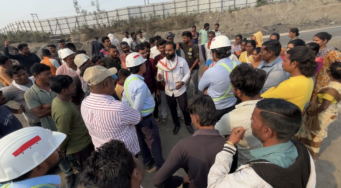 धोपताला ओपन कास्ट खदानातील आगीचा धूर सास्तीगावासाठी ठरतोय जीवघेणा.