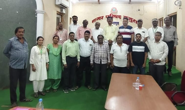 पर्यावरण संवर्धनासाठी नगराध्यक्ष अरुण धोटे यांना निवेदन ;नेफडो च्या शिष्टमंडळाची भेट.