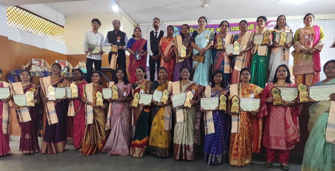 प्रबोधिनी न्युज आणि प्रबोधिनी मंच तर्फे चंद्रपुरात भव्य कवी संमेलन; मान्यवरांचा गौरव व ग्रंथप्रकाशन संपन्न