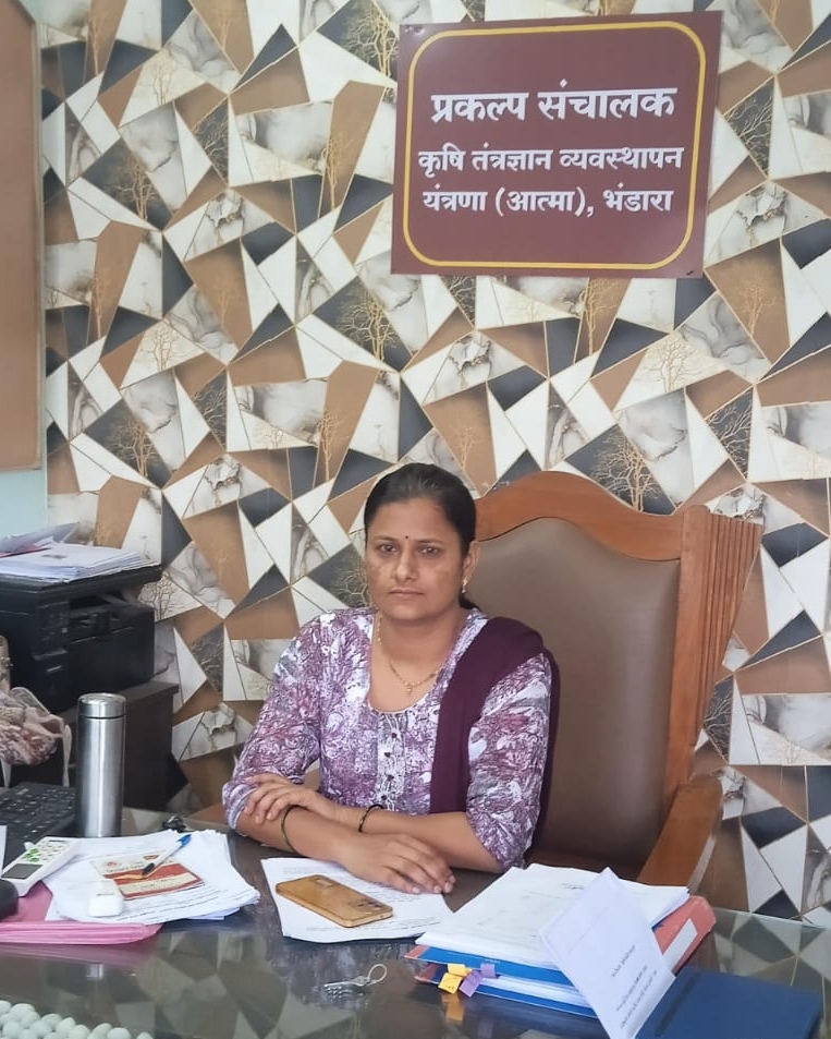 महिला शेतकरी गटांना ‘कृषी अवजारे बँक’ स्थापन करण्याची सुवर्णसंधी; महिला शेतकरी गटांना ‘कृषी अवजारे बँक’ स्थापन करण्याची सुवर्णसंधी;