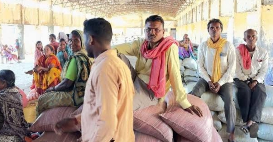 तुमसर बाजार समिती प्रशासनाची दडपशाही!