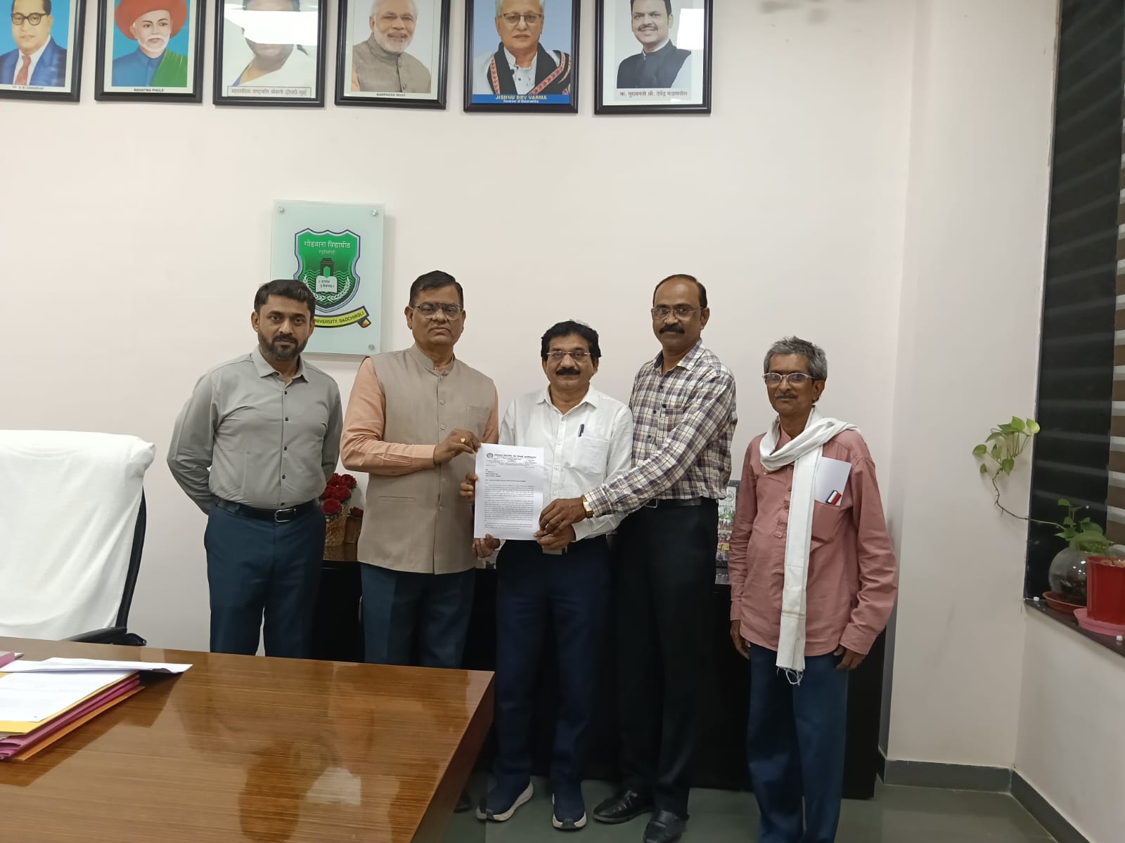 गडचांदूर येथे गोंडवाना विद्यापीठ परीक्षा उत्तरपत्रिका संकलन केंद्र सुरू करा.