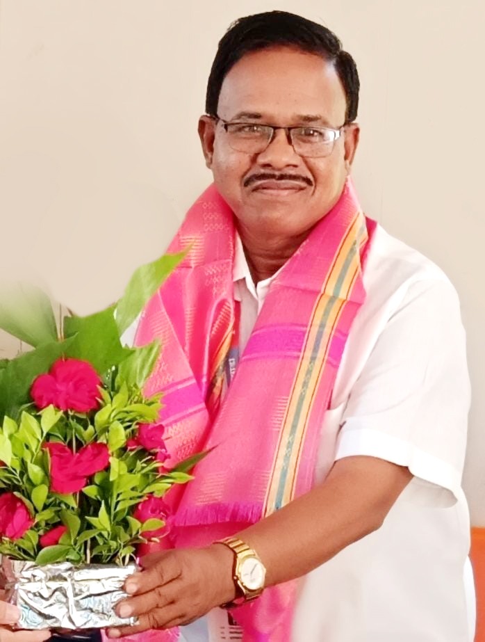 पत्रकारिता व सामाजिक क्षेत्रातील एक चालत बोलत विद्यापीठ म्हणजे जेष्ठ पत्रकार पत्रकारिता व सामाजिक क्षेत्रातील एक चालत बोलत विद्यापीठ म्हणजे जेष्ठ पत्रकार