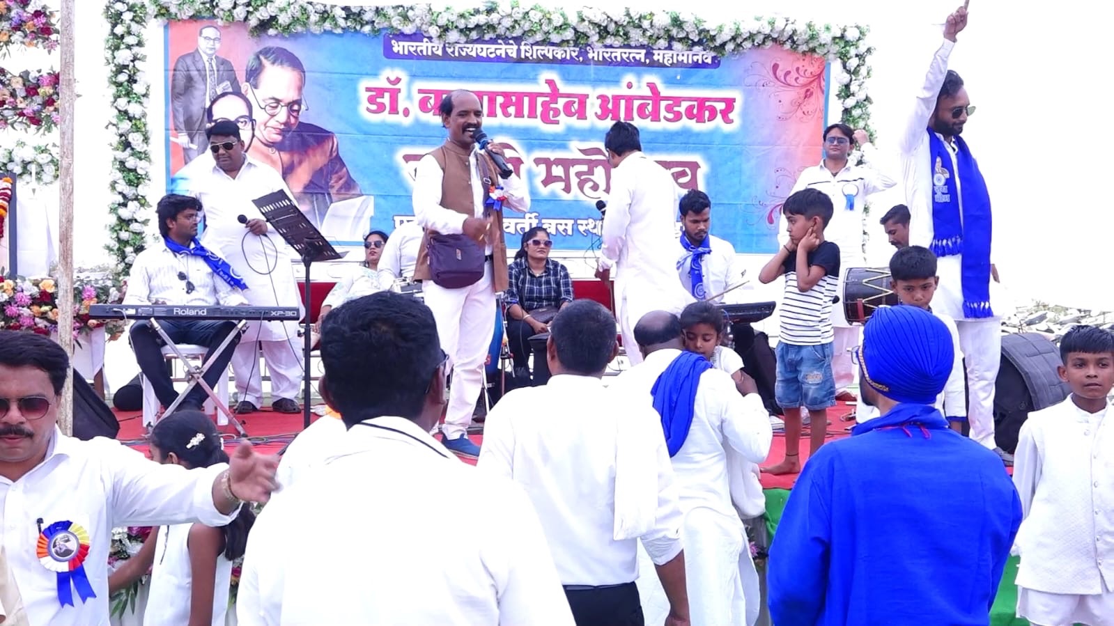 कलावंतांच्या विविध मागण्यांसाठी जनजागर संघटनेच्या वतीने भंडारा येथे संगीतमय आंदोलन २१ जुलै रोजी कलावंतांच्या विविध मागण्यांसाठी जनजागर संघटनेच्या वतीने भंडारा येथे संगीतमय आंदोलन २१ जुलै रोजी