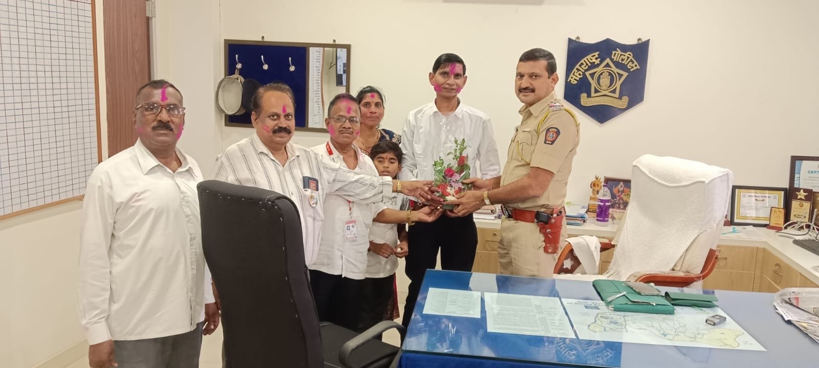 अखेर पत्रकार निश्चिल येनोरकर यांचे तहसीलदारांच्या लेखी आश्वासनानंतर अन्न त्याग आमरण उपोषण मागे