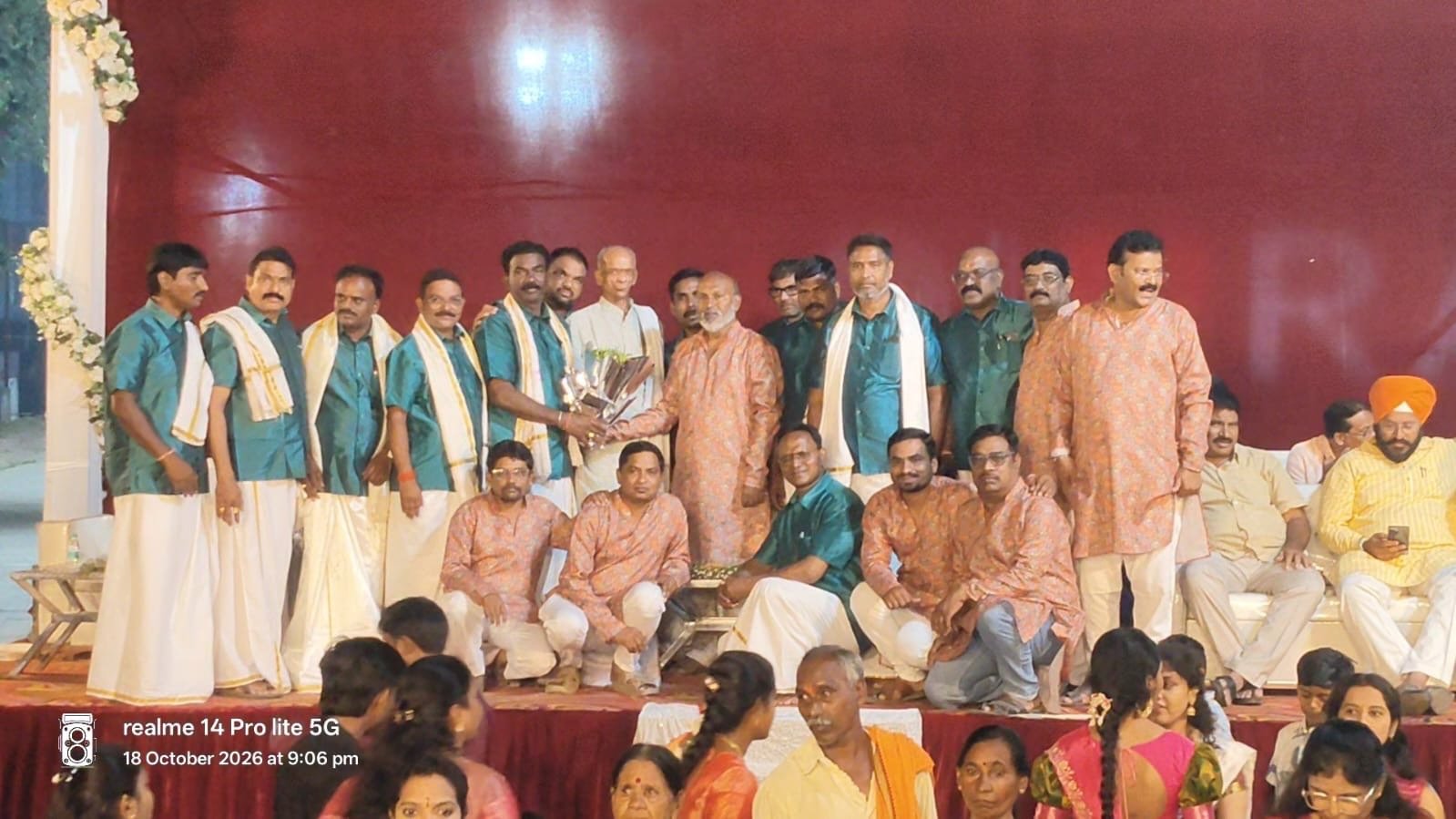 राजुरा येथे बथुकम्मा उत्सव मोठ्या उत्साहात साजरा. – स्वामी येरोलवार यांनी केले नेतृत्व; आमदार देवराव भोंगळे यांच्यासह मान्यवरांची उपस्थिती.