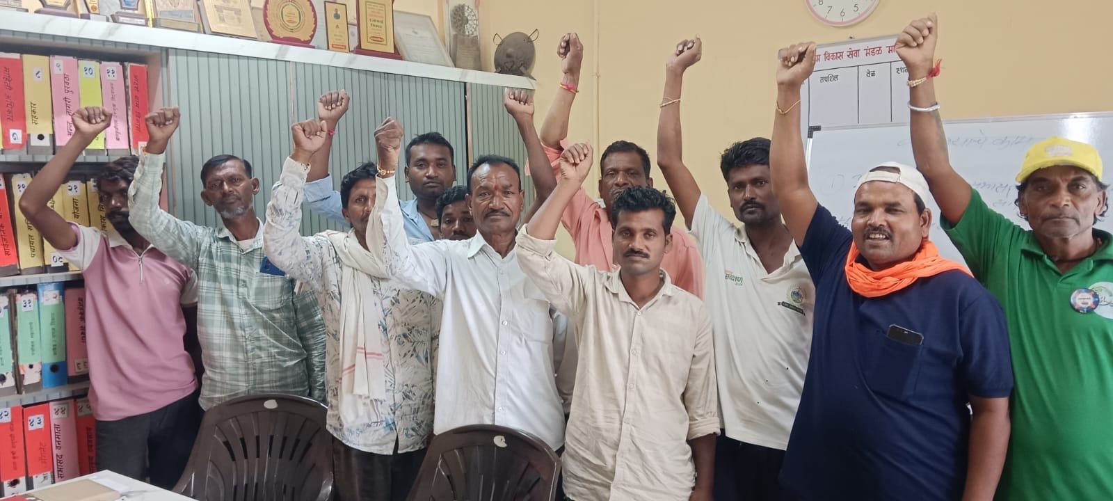 नगरपंचायत कोरपणा येथील सफाई कामगारांचा काम बंद आंदोलन २ ऑक्टोंबर ला धरणे वर बसणार